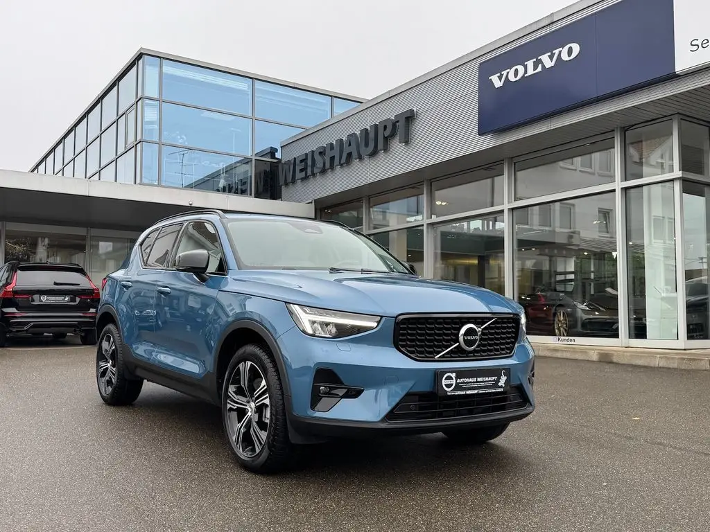 Photo 1 : Volvo Xc40 2024 Petrol