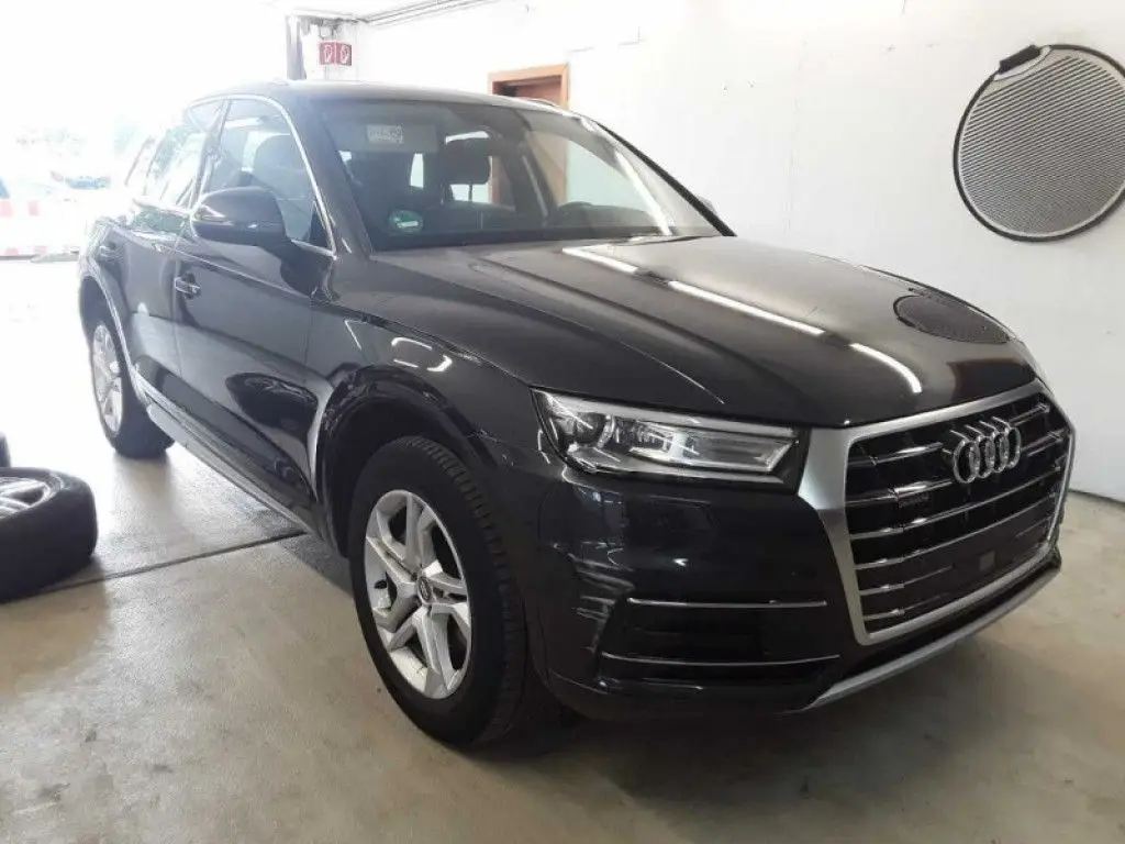 Photo 1 : Audi Q5 2020 Diesel