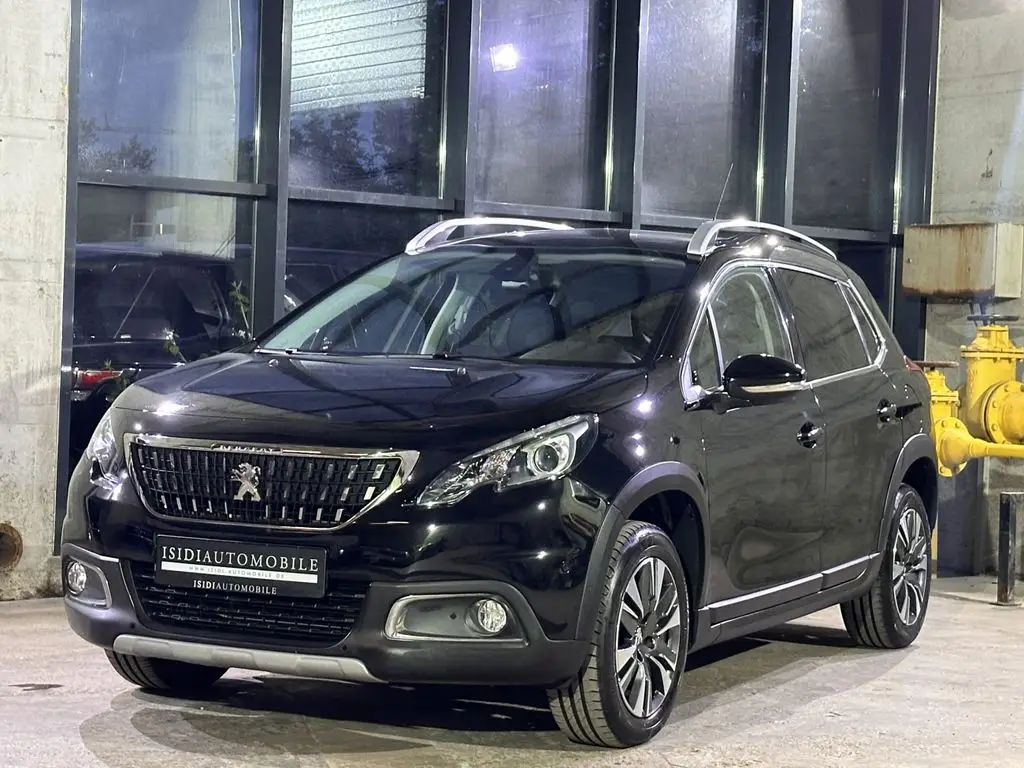 Photo 1 : Peugeot 2008 2017 Petrol