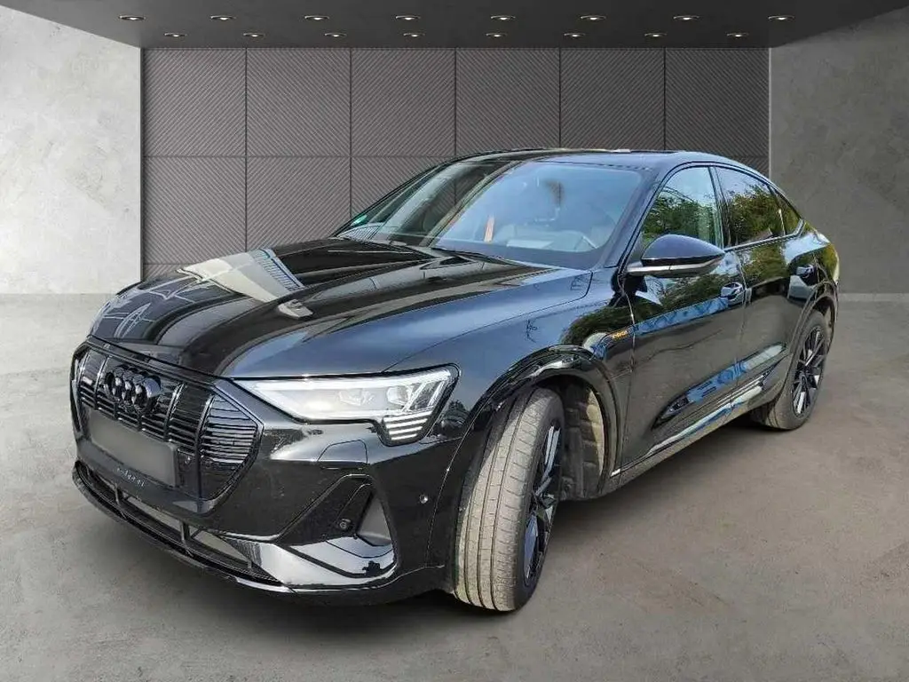 Photo 1 : Audi E-tron 2022 Not specified