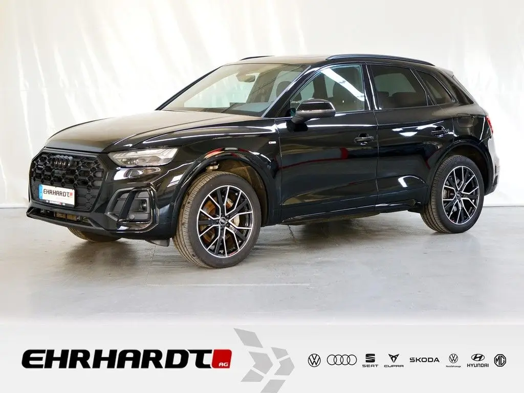 Photo 1 : Audi Q5 2021 Hybride