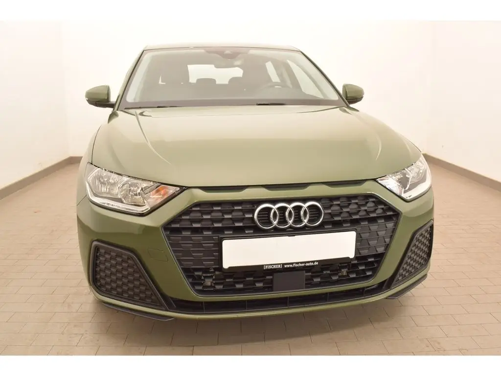 Photo 1 : Audi A1 2024 Petrol