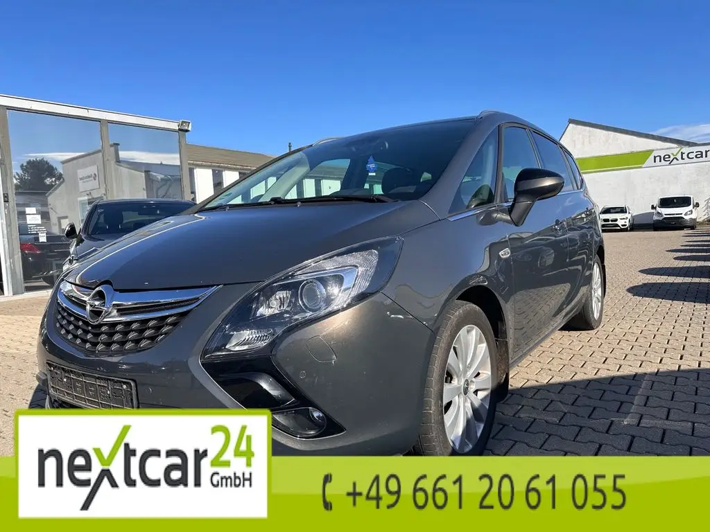 Photo 1 : Opel Zafira 2015 Petrol