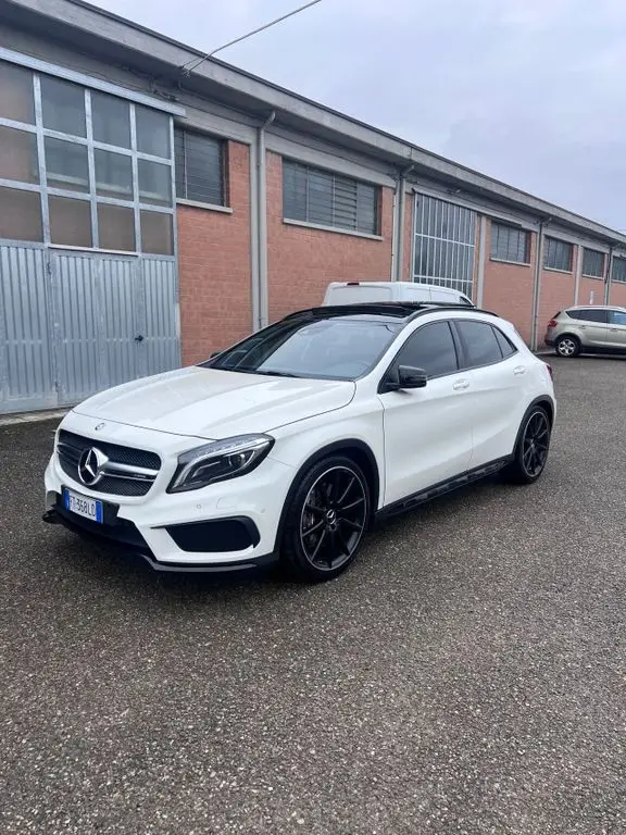 Photo 1 : Mercedes-benz Classe Gla 2018 Petrol