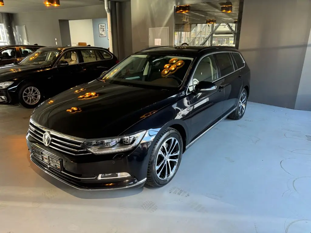 Photo 1 : Volkswagen Passat 2018 Diesel