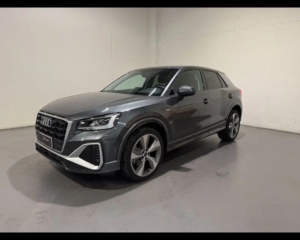 Photo 1 : Audi Q2 2021 Diesel