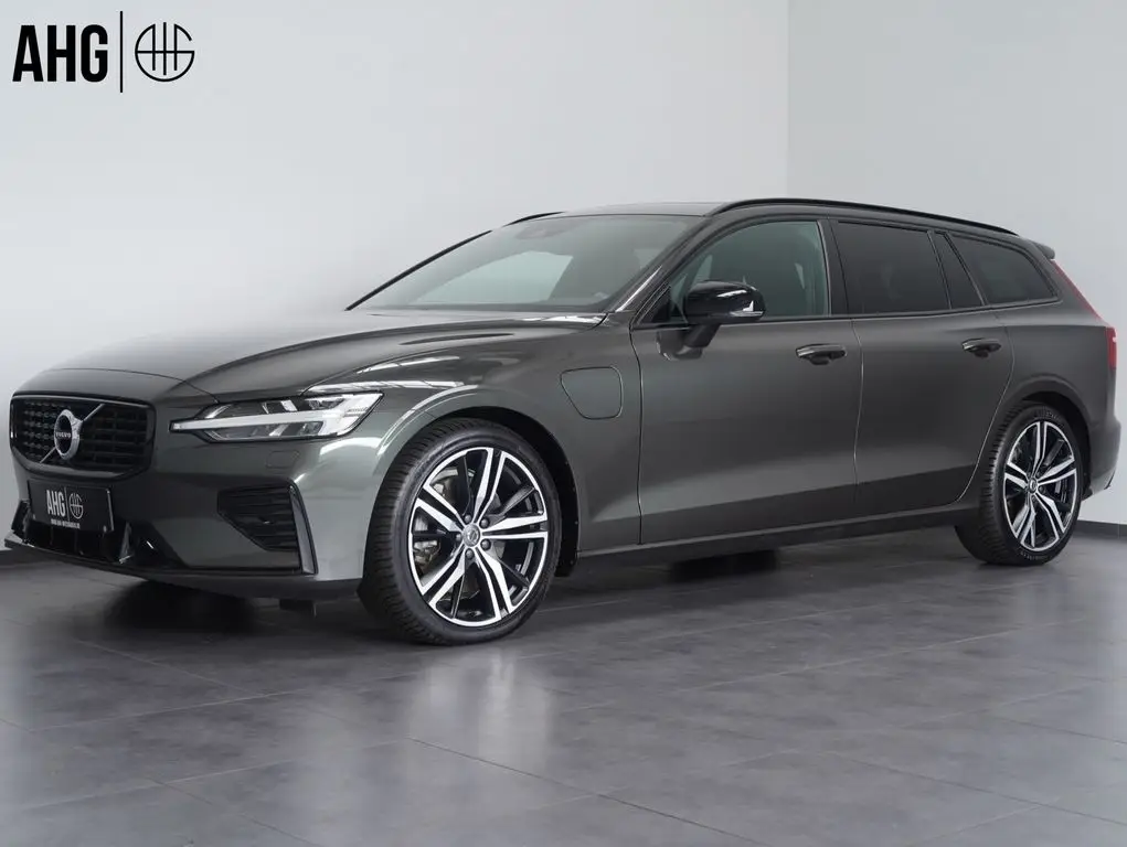 Photo 1 : Volvo V60 2022 Hybride