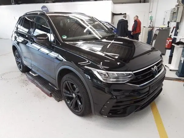 Photo 1 : Volkswagen Tiguan 2024 Essence