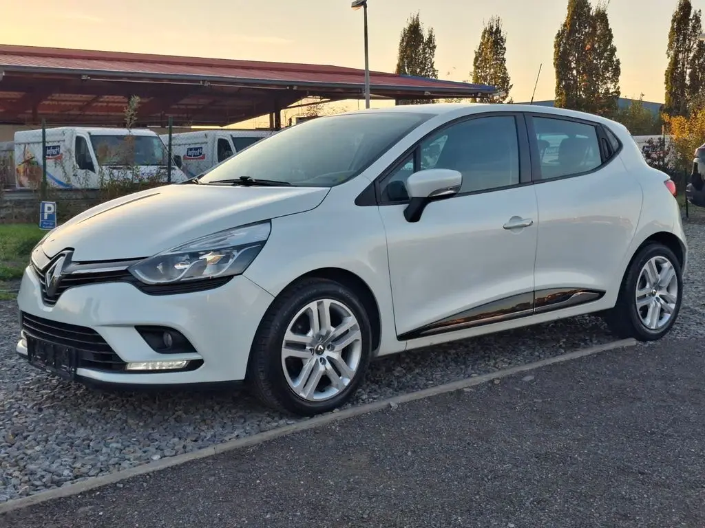 Photo 1 : Renault Clio 2017 Diesel