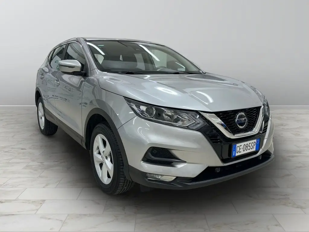 Photo 1 : Nissan Qashqai 2021 Essence