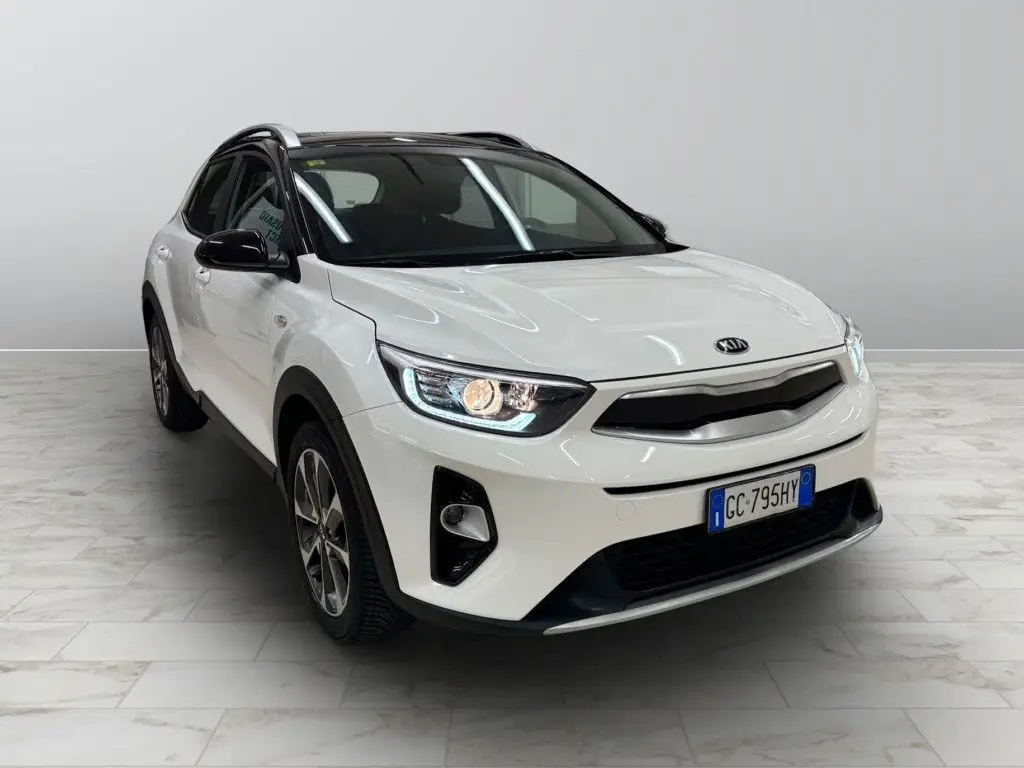 Photo 1 : Kia Stonic 2020 GPL