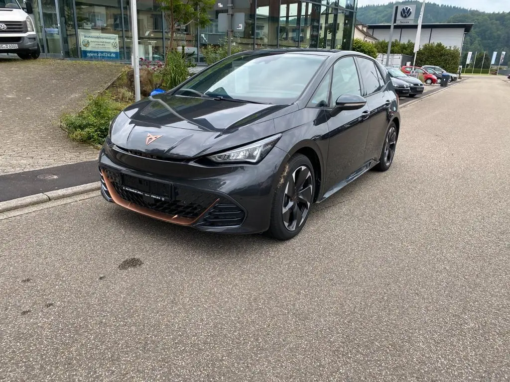 Photo 1 : Cupra Born 2023 Non renseigné