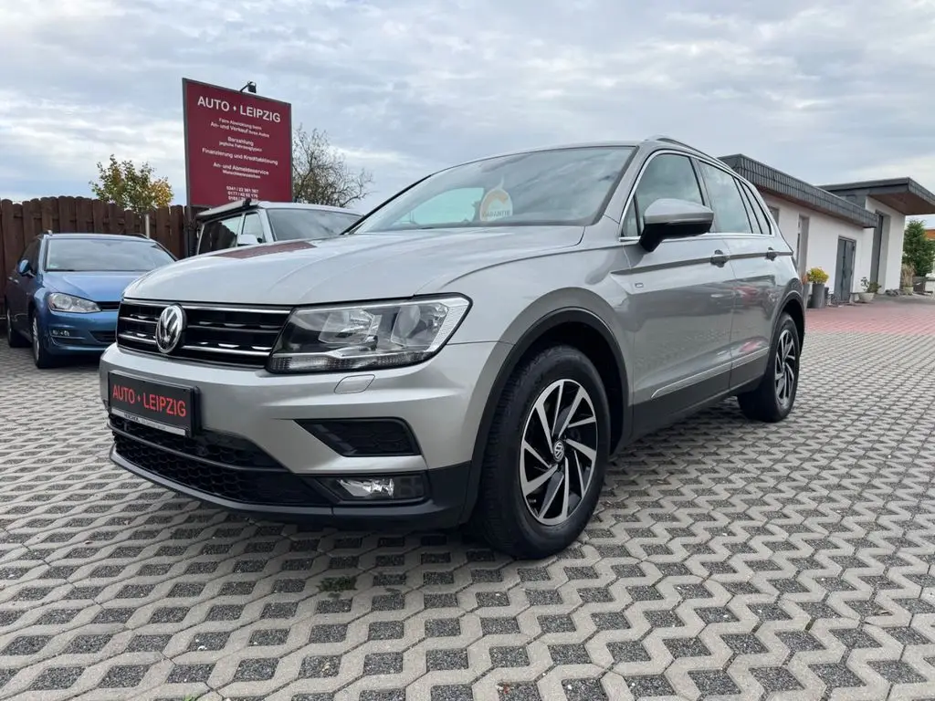 Photo 1 : Volkswagen Tiguan 2019 Essence