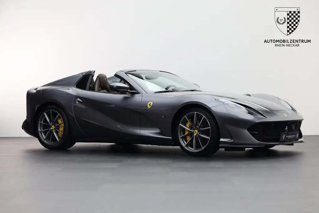 Photo 1 : Ferrari 812 2020 Petrol