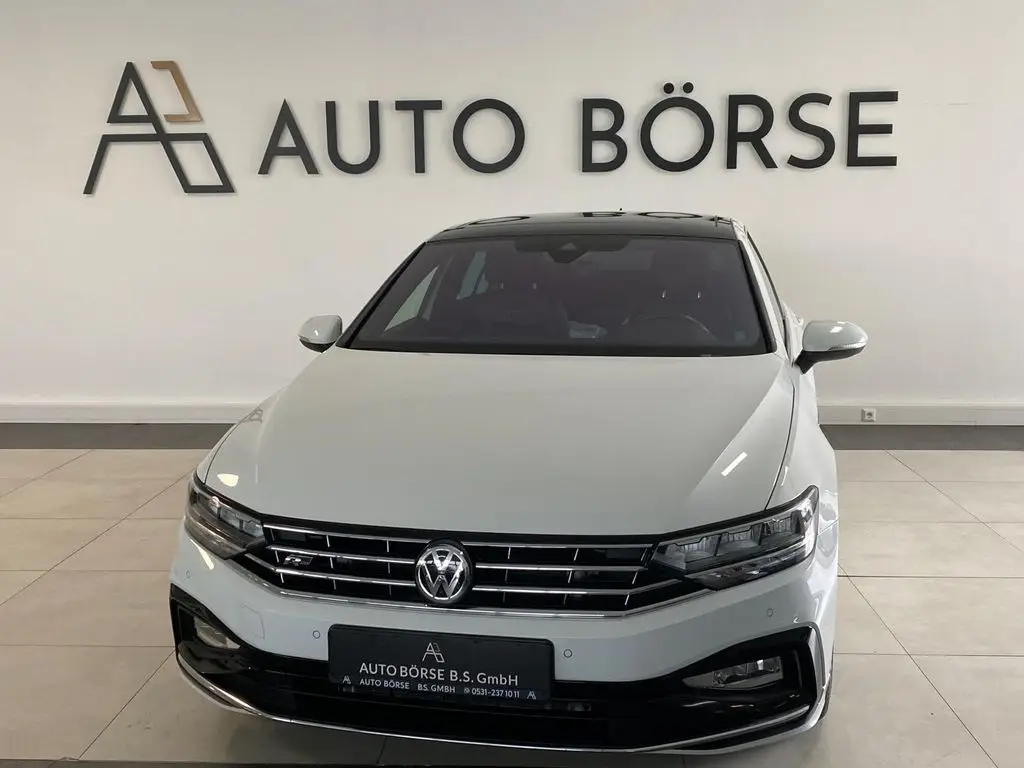 Photo 1 : Volkswagen Passat 2019 Diesel