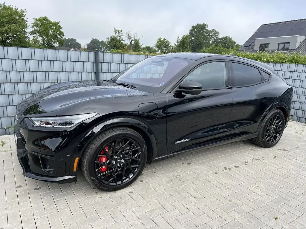 Photo 1 : Ford Mustang 2023 Non renseigné