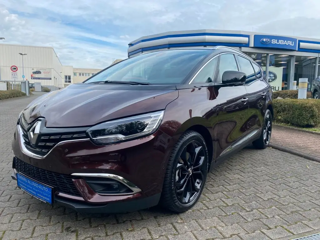 Photo 1 : Renault Grand Scenic 2022 Essence