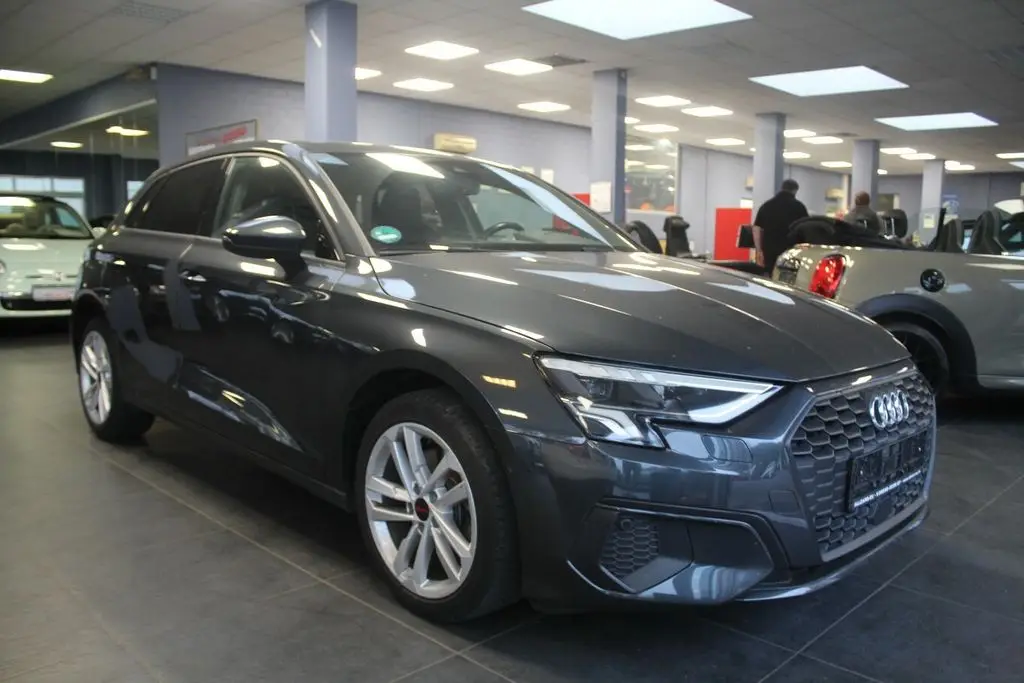 Photo 1 : Audi A3 2021 Hybride