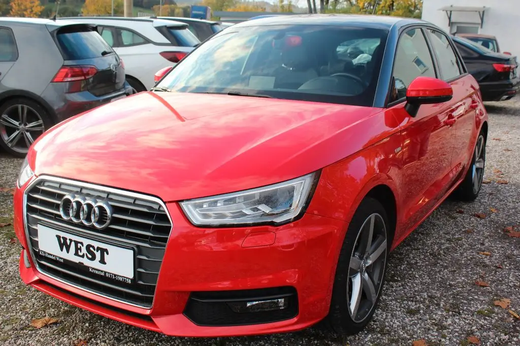 Photo 1 : Audi A1 2016 Petrol