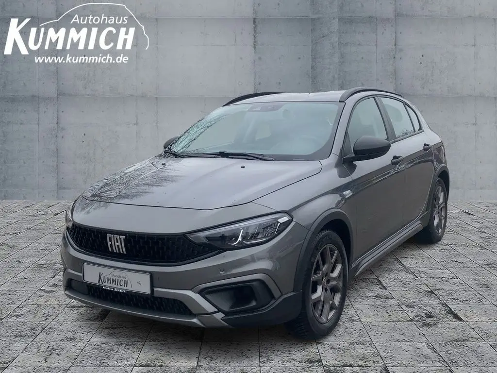 Photo 1 : Fiat Tipo 2021 Petrol