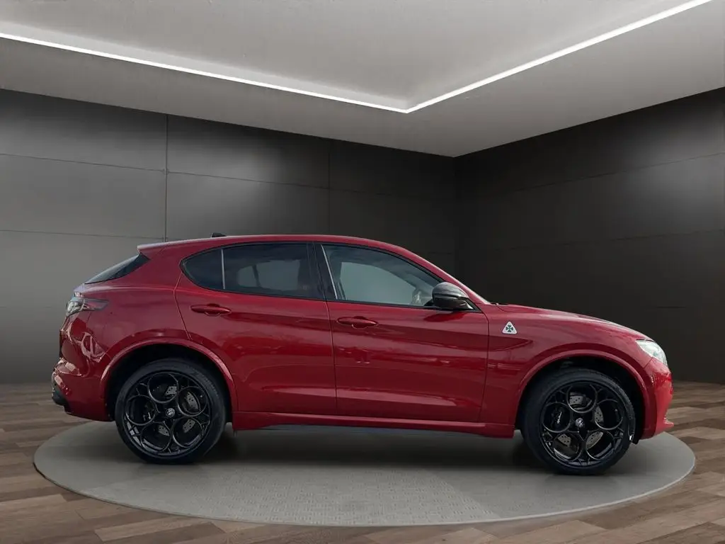 Photo 1 : Alfa Romeo Stelvio 2021 Essence