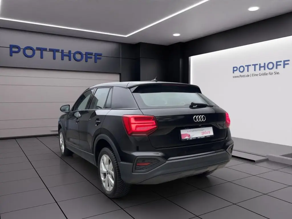 Photo 1 : Audi Q2 2024 Diesel