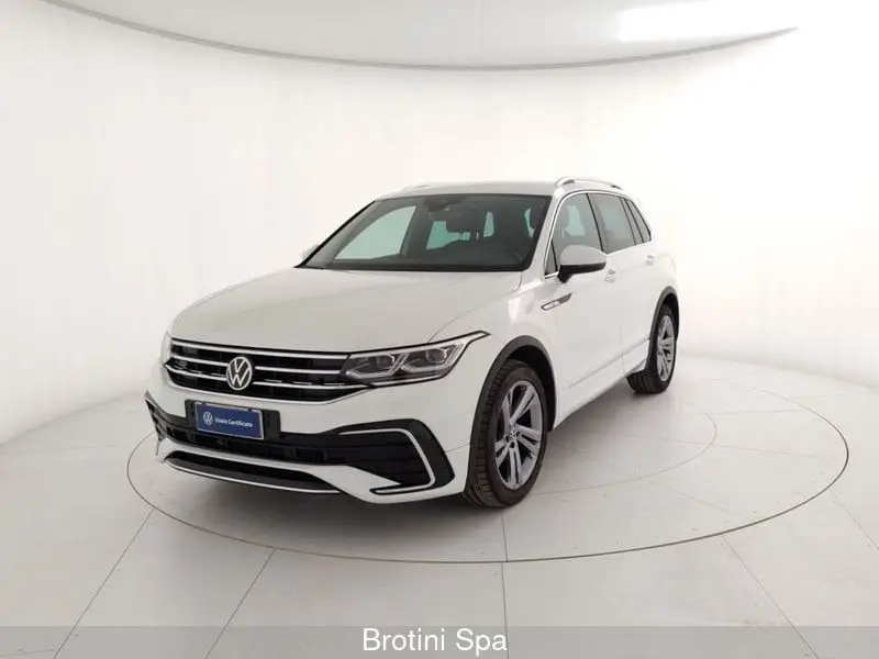 Photo 1 : Volkswagen Tiguan 2021 Petrol