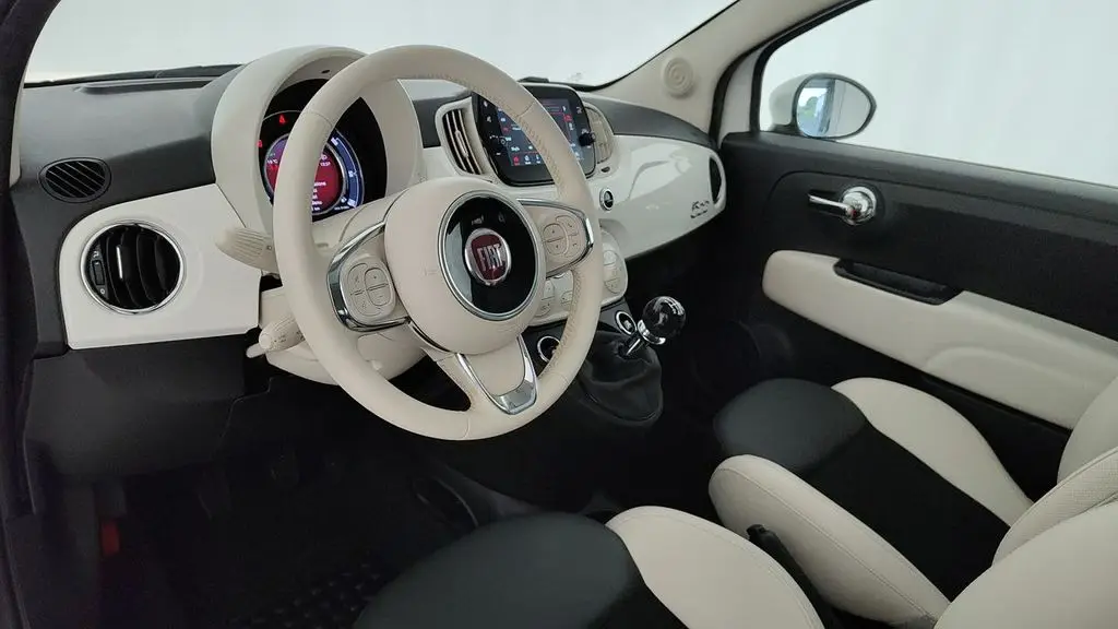 Photo 1 : Fiat 500 2023 Hybrid