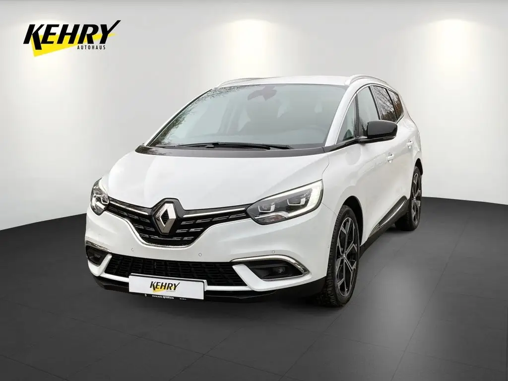 Photo 1 : Renault Grand Scenic 2023 Essence