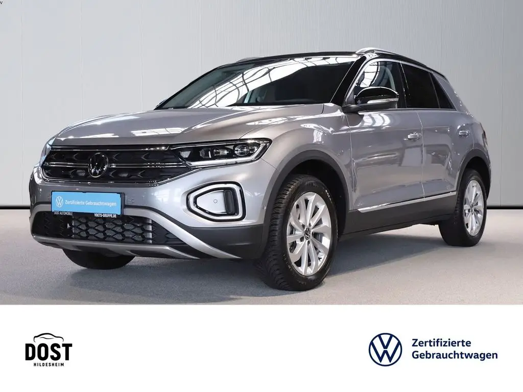 Photo 1 : Volkswagen T-roc 2024 Essence