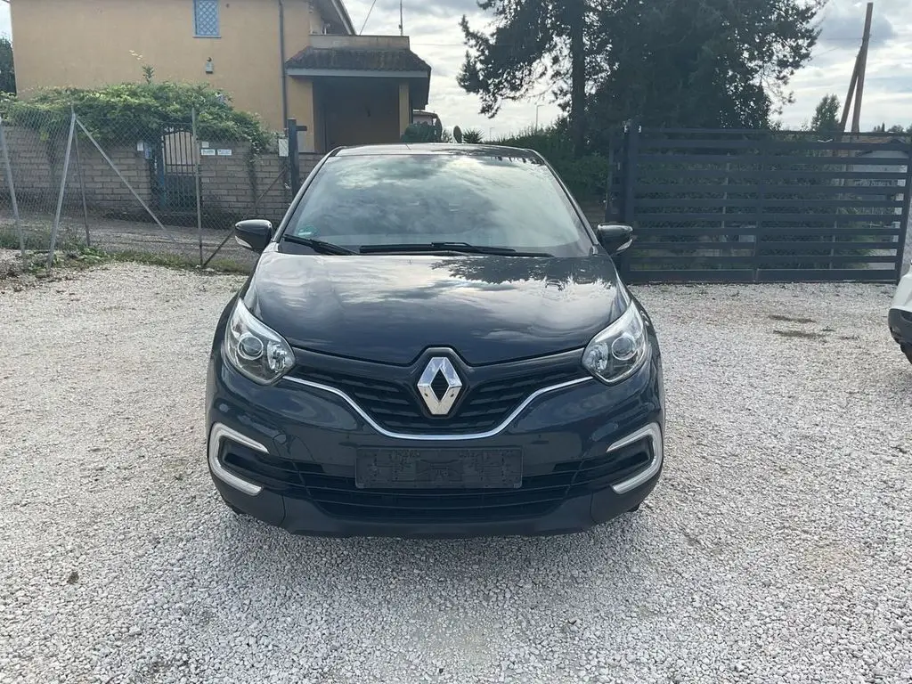 Photo 1 : Renault Captur 2018 Petrol