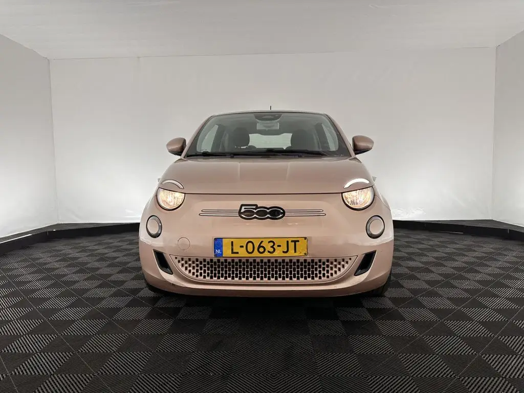 Photo 1 : Fiat 500 2021 Non renseigné