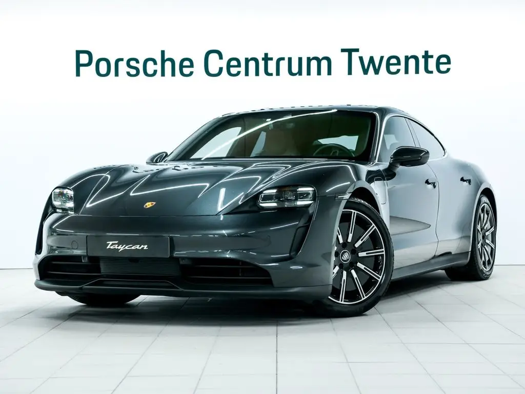 Photo 1 : Porsche Taycan 2022 Not specified