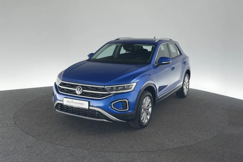 Photo 1 : Volkswagen T-roc 2023 Essence