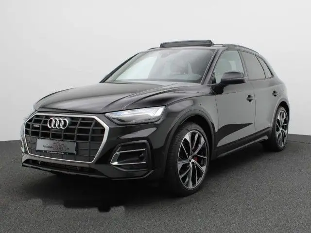 Photo 1 : Audi Q5 2024 Hybride