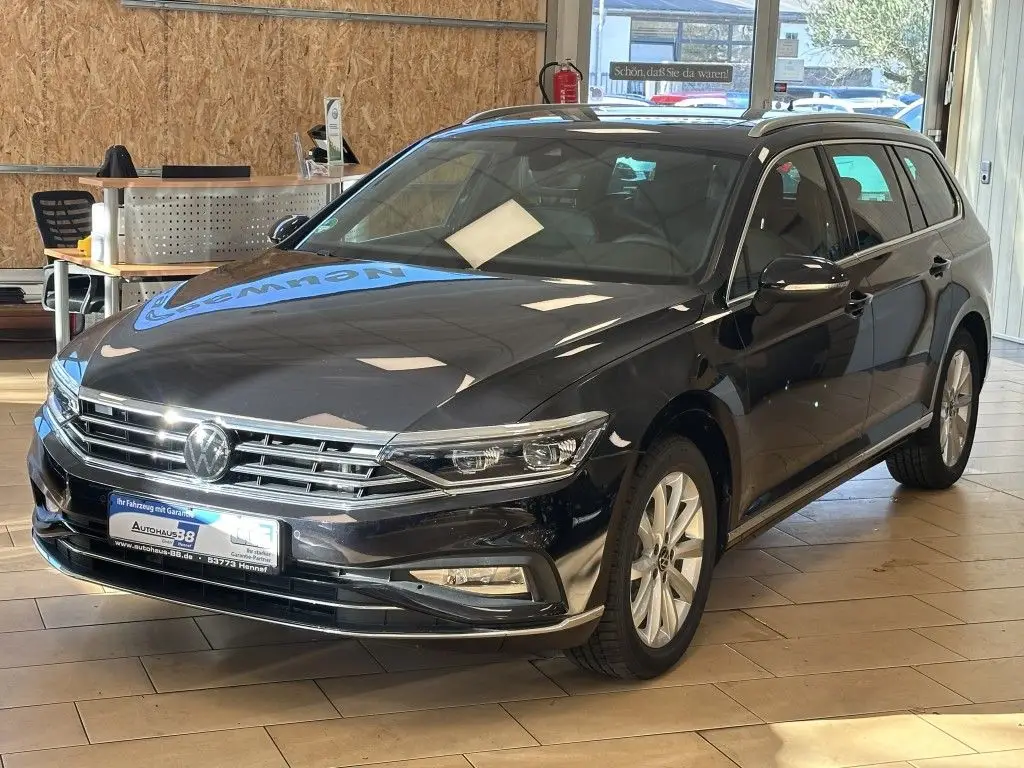 Photo 1 : Volkswagen Passat 2023 Diesel