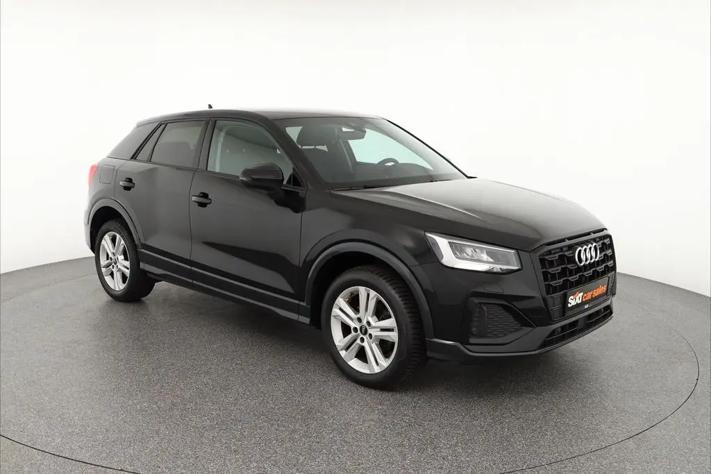 Photo 1 : Audi Q2 2022 Essence