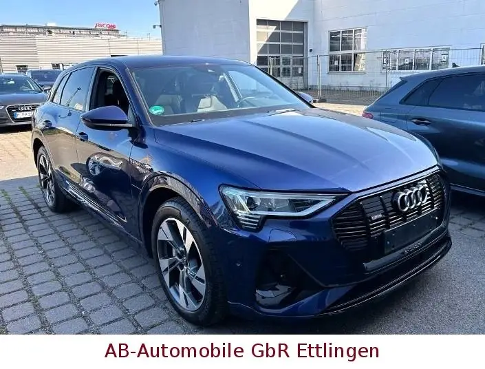 Photo 1 : Audi E-tron 2022 Non renseigné