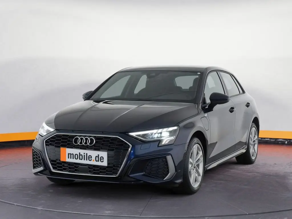 Photo 1 : Audi A3 2022 Hybride