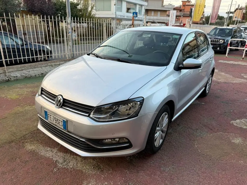 Photo 1 : Volkswagen Polo 2016 Essence