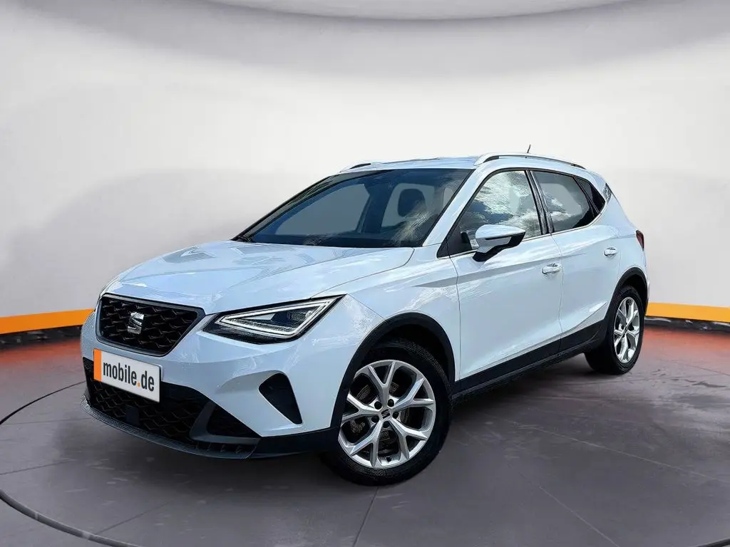 Photo 1 : Seat Arona 2023 Petrol