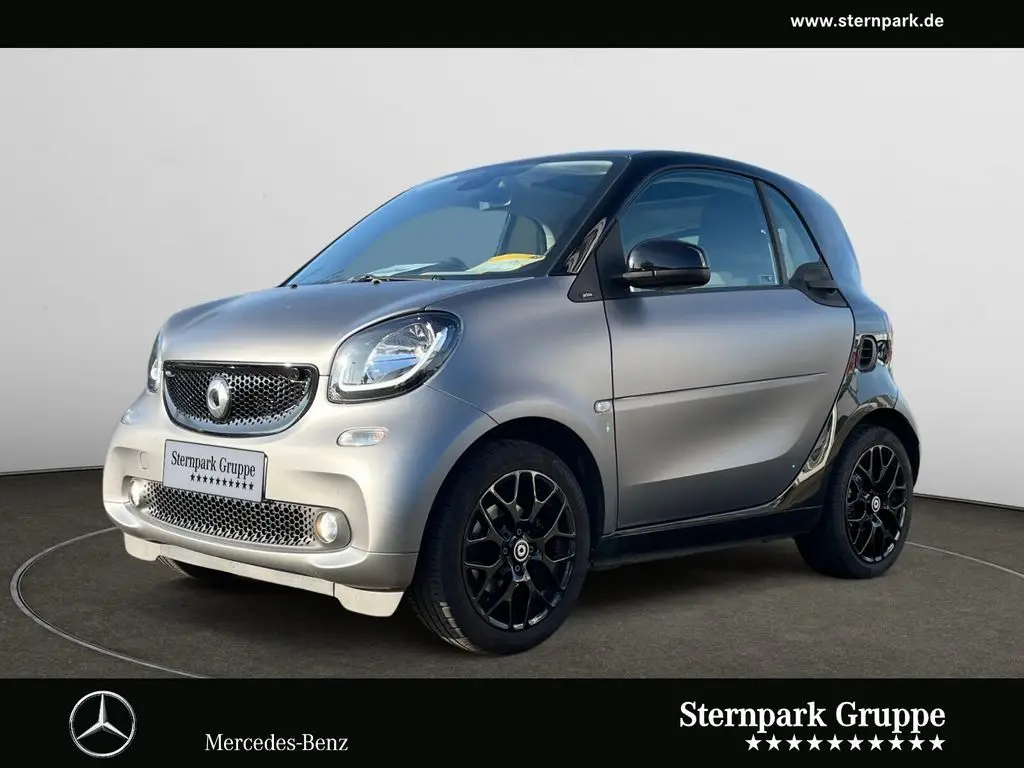 Photo 1 : Smart Fortwo 2019 Petrol