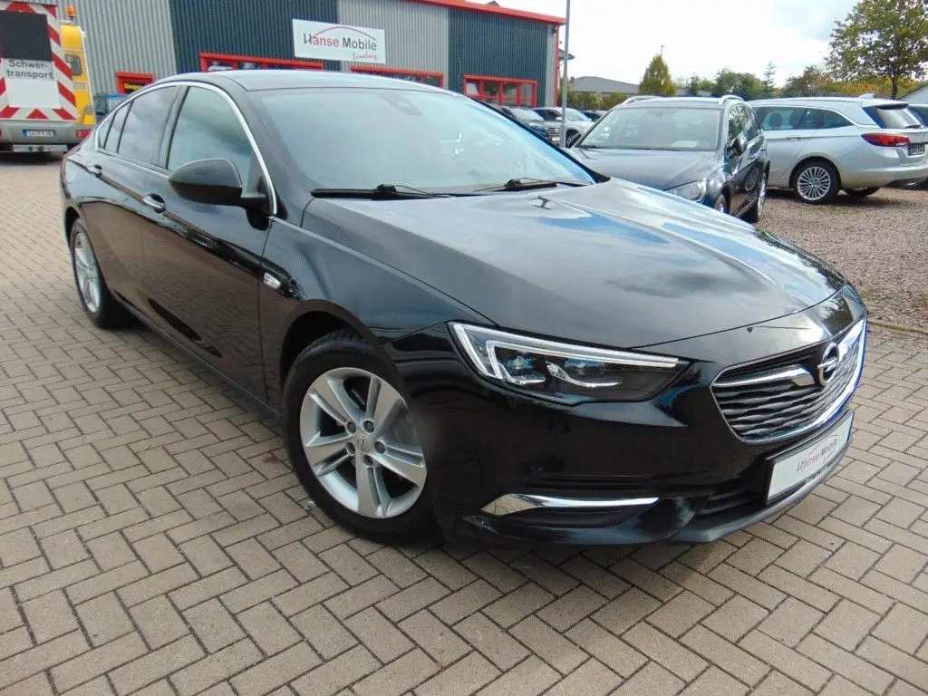 Photo 1 : Opel Insignia 2017 Diesel