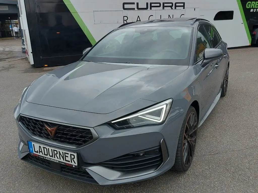 Photo 1 : Cupra Leon 2024 Hybrid