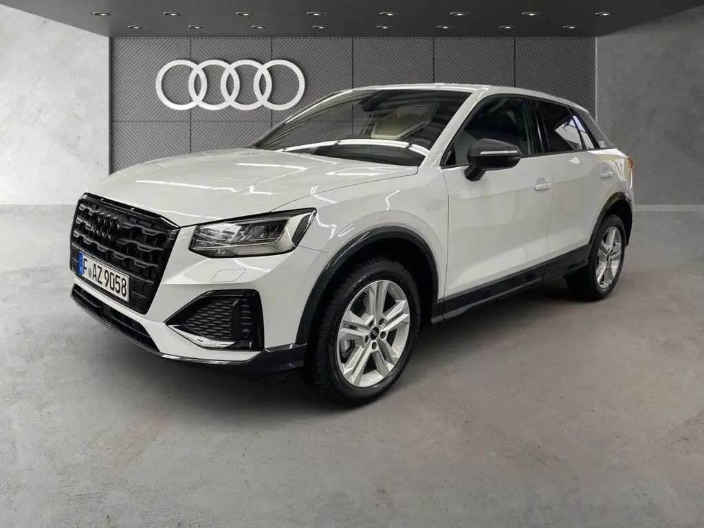 Photo 1 : Audi Q2 2024 Essence