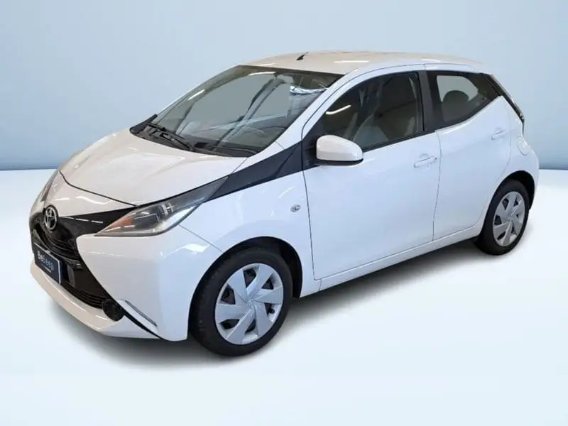 Photo 1 : Toyota Aygo X 2015 Essence