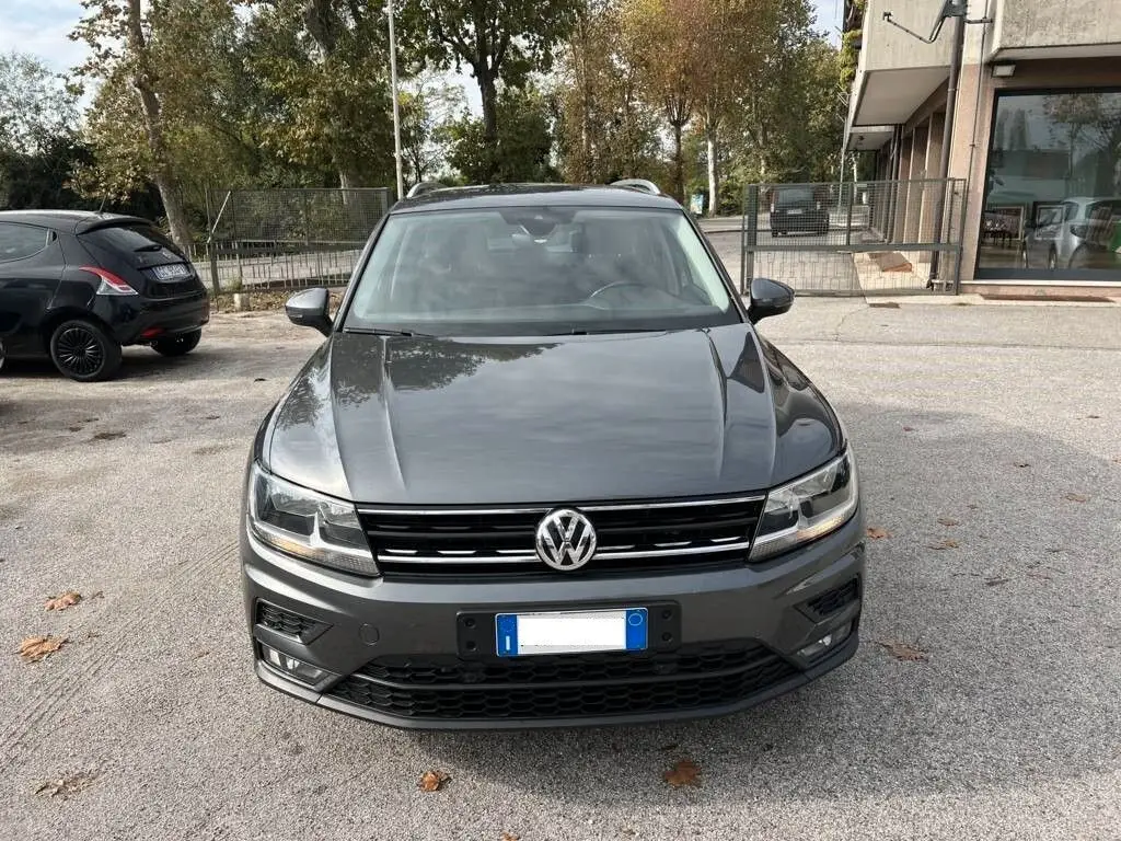 Photo 1 : Volkswagen Tiguan 2018 Diesel