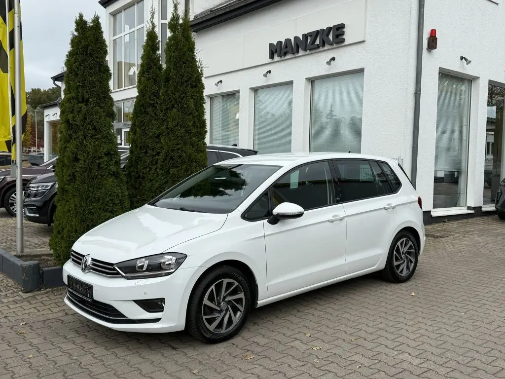 Photo 1 : Volkswagen Golf 2017 Petrol