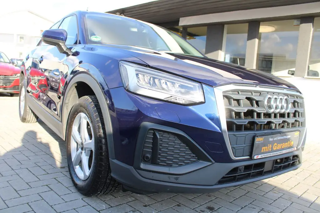 Photo 1 : Audi Q2 2021 Petrol