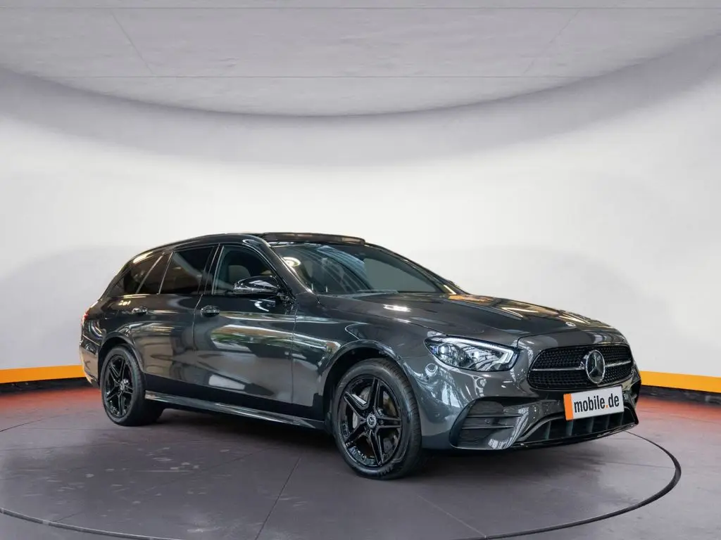 Photo 1 : Mercedes-benz Classe E 2023 Hybrid